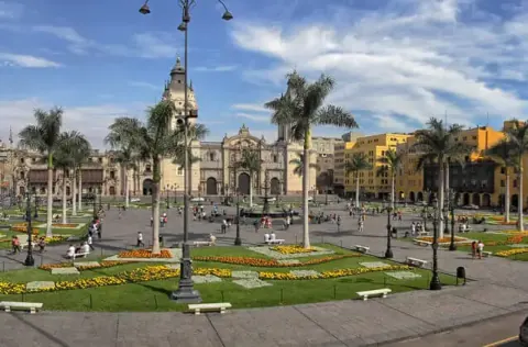 Visite de la ville de Lima depuis l'aéroport
